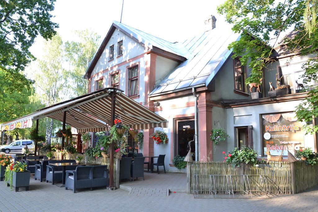 City Center Kakis B&B Sigulda Ngoại thất bức ảnh